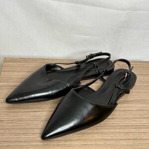 EUC Black Women's Leather Slingback Flats size 10